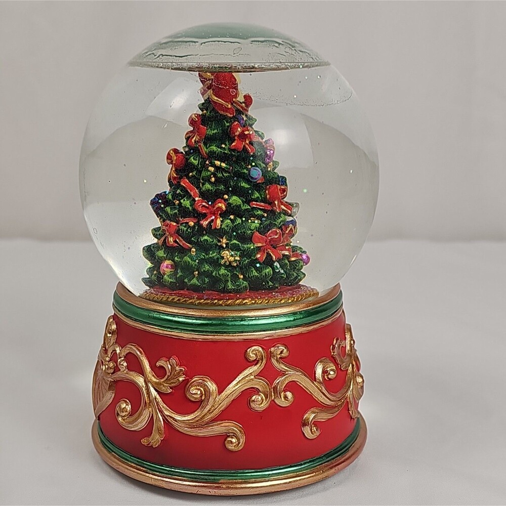 Vintage San Francisco Music Box Christmas Tree Snow Globe Oh Christmas Tree